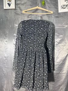 H&amp;M Chic Floral Print Mini Dress