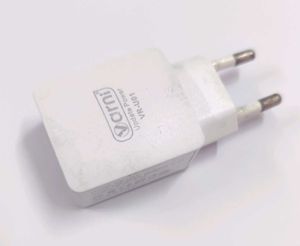 Varni Update Power Mobile Charger