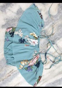 🪻Floral Off-Shoulder Crop Top