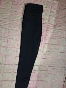 Black Skinny Jeans