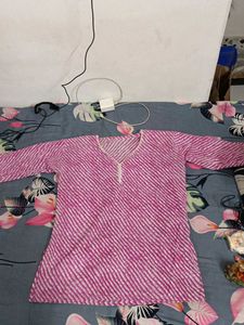 Pink &amp; White Striped Kurta