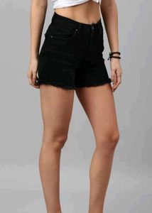 Black Regular fit Frayed hem Denim Shorts