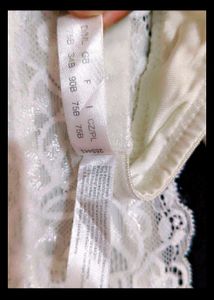 White Lace detail bra with sexy penty