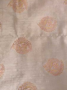 (No blouse) Elegant Beige Saree with Red Border