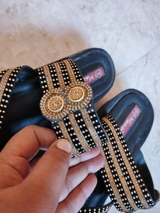 Black Wedges