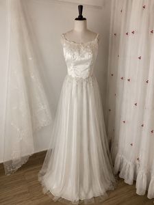 Elegant White Wedding Dress