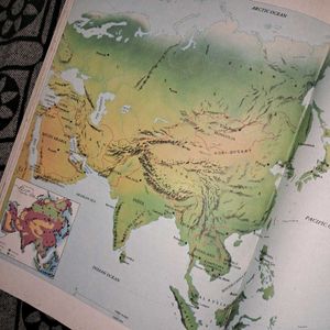 1984 Giant Book of Knowledge - Vintage Hardcover