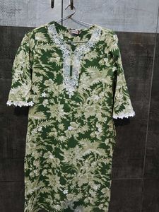 Green Floral Print Kurta with Lace