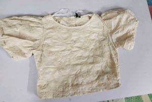 Chic Cream Textured Puff Sleeve Top