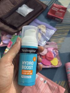 Neutrogena Hydro Boost Hydrating Fluid SPF 50