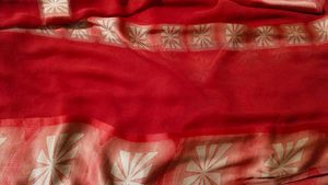dark red joint sari