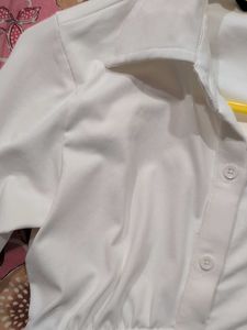 Chic White Crop Shirt
