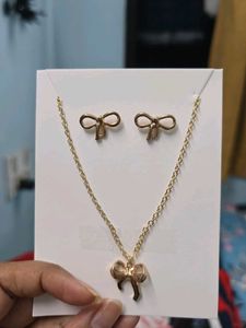 Offer _ Bow Necklace and Earrings Set