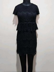 Little Black Dress (Elle)