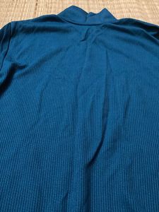 Like New Dark Green Turtle Neck Women Tshirt