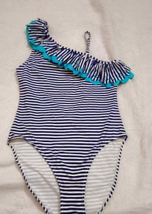Very Beautiful And Cute Swimsuit