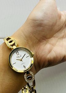 Golden Diamond Watch With Cell