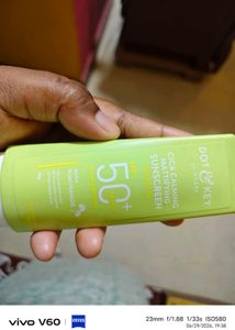 Dot & Key Cica Mattifying Sunscreen SPF 50 PA+++