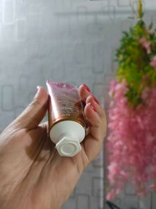 Just Herbs Lumi-Glow Strobe Cream