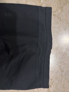 Super black pants with detailing