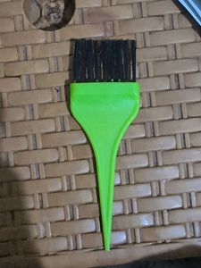 8 brushes and shower cap