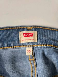 Levi's Mid Rise Straight Fit Jeans