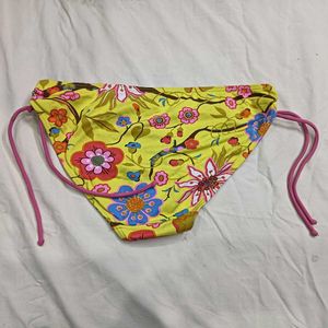 Vibrant❤️‍🔥 Floral Bikini Bottoms