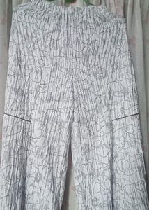 White &amp; Grey Printed Palazzo Pants
