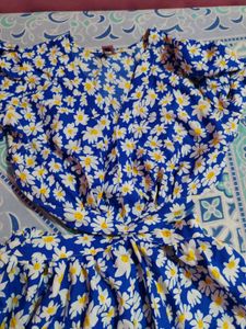 Blue Daisy Print Maxi Dress