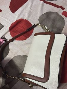 Chic Two-Tone Shoulder Bag