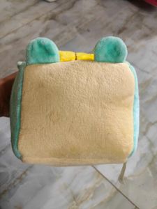 Squirtle Cube Plush/ Holder