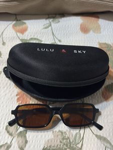 Women Lulu & Sky Sunglasses with Case