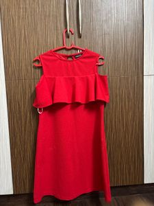 Chic Red Cold Shoulder Dress