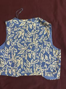 Blue Floral Print Crop Top