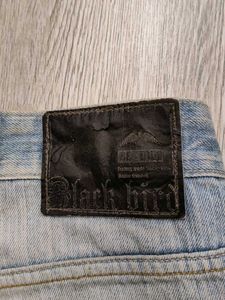 Ma2041 Blackbird jeans waist 30 inches