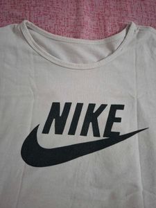 Nike White Logo T-Shirt