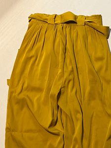 Mustard Yellow Waist Tie Up Harem Pants With Pockets