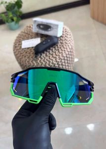 OAKLEY*🔥*GREEN BLUE/AUQ* TOP NOTCH QUALITY