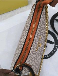 Michael Kors Off White Shoulder Bag