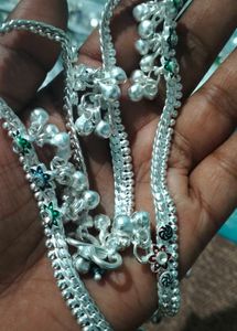 Women Anklet Green Stone Design