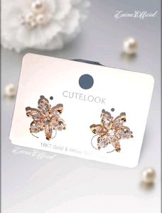 Sparkling Flower Stud Earrings