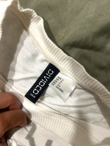 H&amp;M Graphic Y2K Crop Top