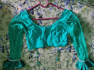 Emerald Green Lace Sleeve Blouse✨