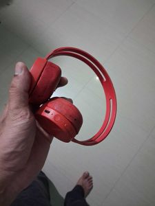 sony Red Over-Ear Headphones- not working
