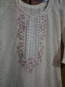 Elegant Cream Embroidered Kurta