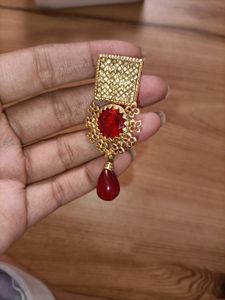 RED DIAMOND GOLD COLOUR EARINGS