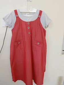 Feeding/ Maternity Wear