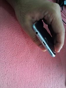 Apple iPhone 6S Silver