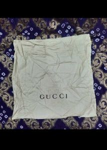 Gucci beg pouch