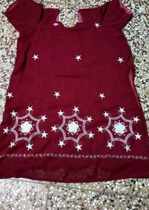 Maroon Kurta with White Emberdory